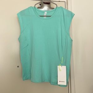 NWT Lululemon Cap Sleeve Hiking Tank with zippered pocket sweat wicking material